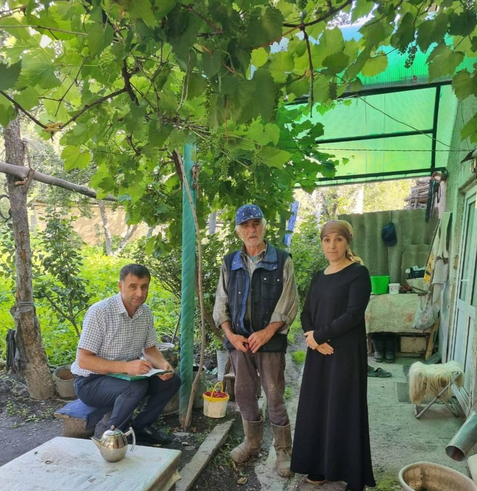 Директор центра посетил отца погибшего военнослужащего в СВО на Украине